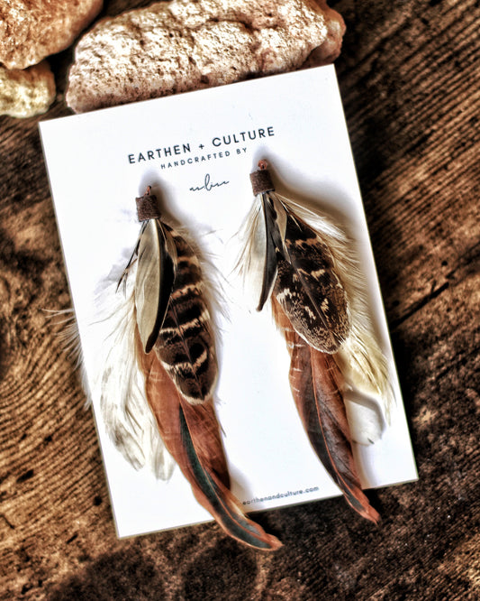 Ribe —— Off White Vintage Tan Feather Earrings